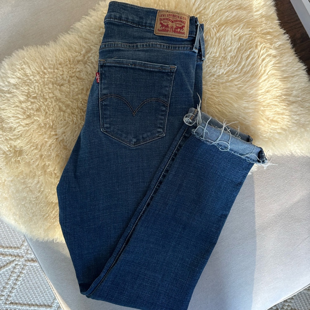 Levi’s 311 shaping skinny jeans